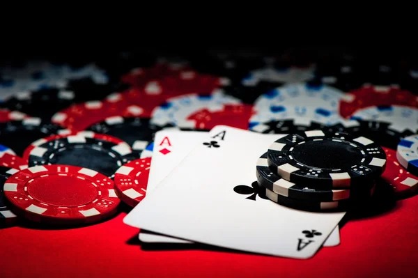 mpl toto platform interface showing sportsbook and live-dealer game options